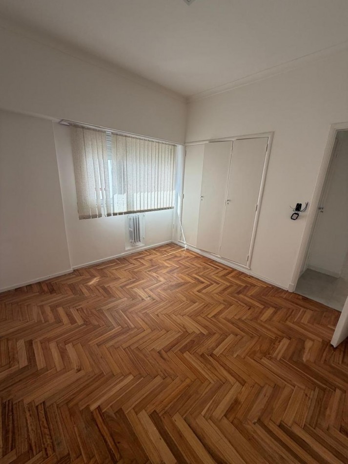 DEPARTAMENTO DE 3 AMB LATERAL 