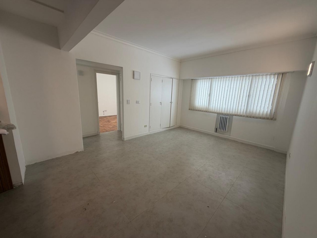 DEPARTAMENTO DE 3 AMB LATERAL 