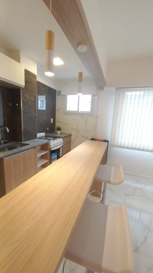 DEPARTAMENTO DE 2 AMB A LA CALLE. RECICLADO