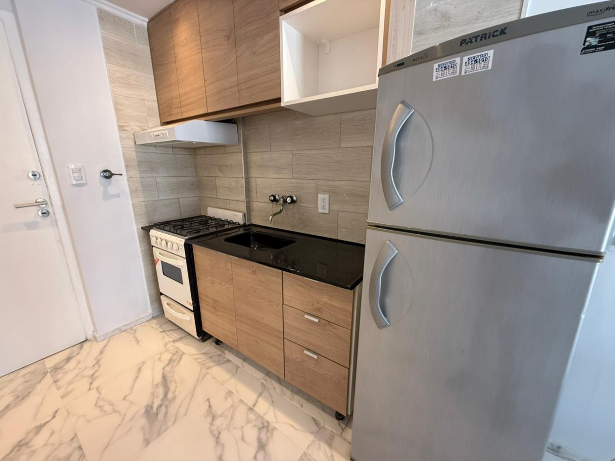 DEPARTAMENTO DE 1 AMB A LA CALLE CON BALCON. RECICLADO