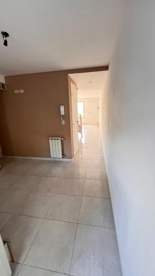 DUPLEX DE 4 AMB CON ENTRADA DE AUTO Y PARQUE