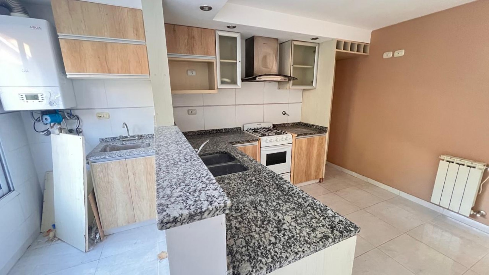 DUPLEX DE 4 AMB CON ENTRADA DE AUTO Y PARQUE