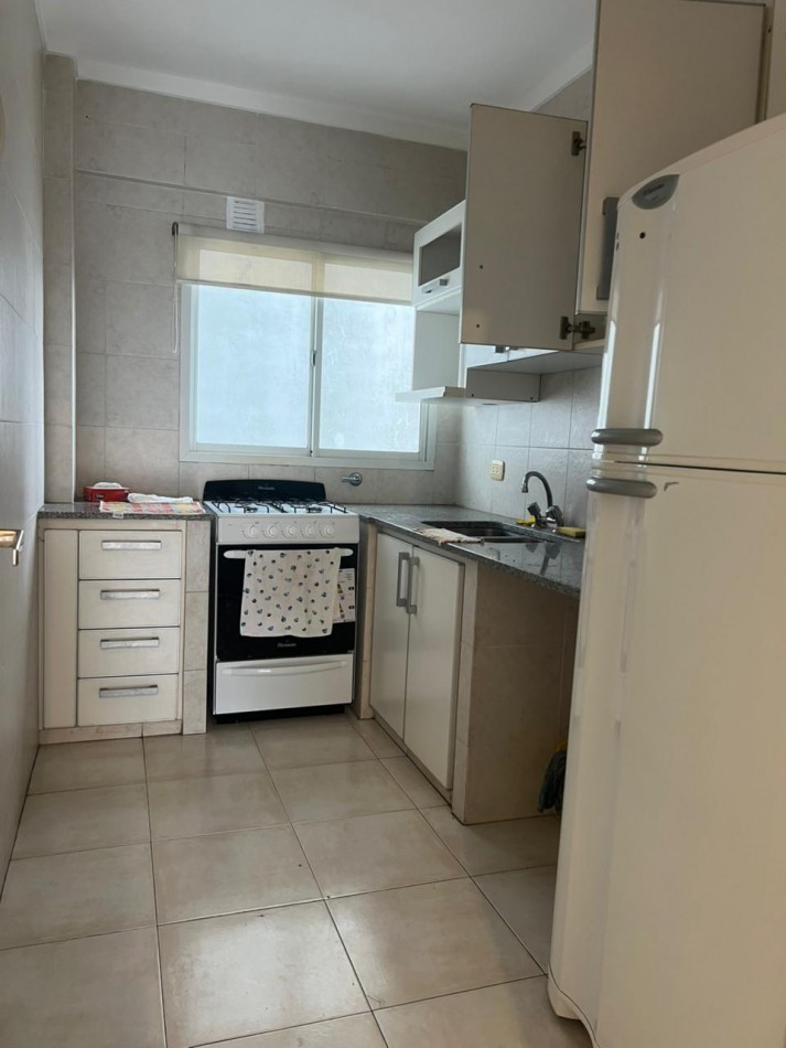 DEPARTAMENTO DE 3 AMB EXTERNO. BALCON Y COCHERA. VISTA AL MAR