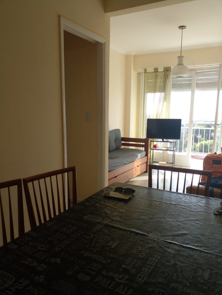 DEPARTAMENTO 2 AMB EXTERNO CON BALCON. PLAYA GRANDE