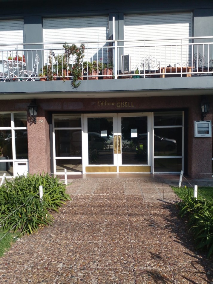 DEPARTAMENTO 2 AMB EXTERNO CON BALCON. PLAYA GRANDE