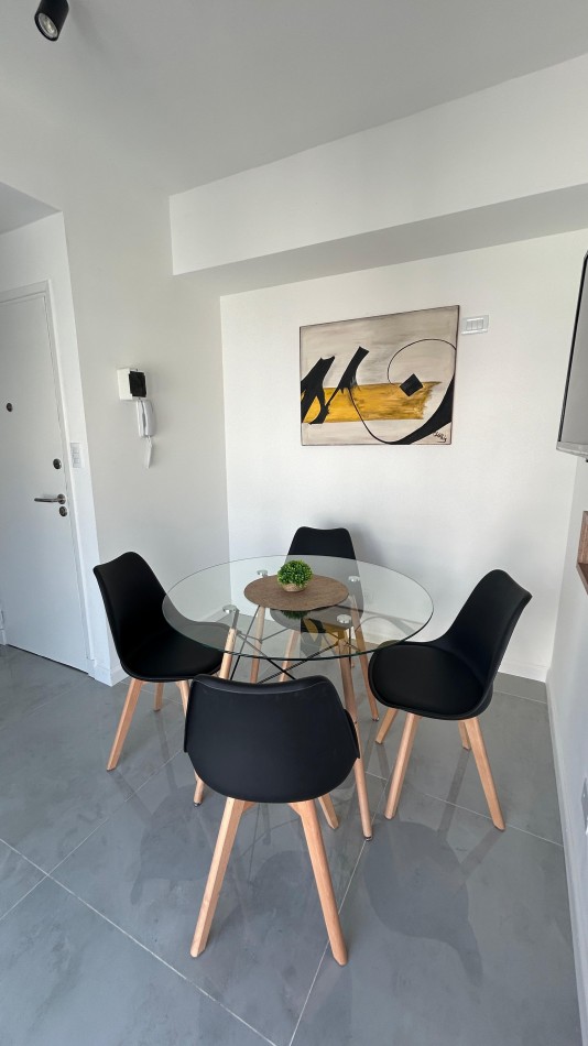 DEPARTAMENTO DE 2 AMB RECICLADO CON BALCON TERRAZA