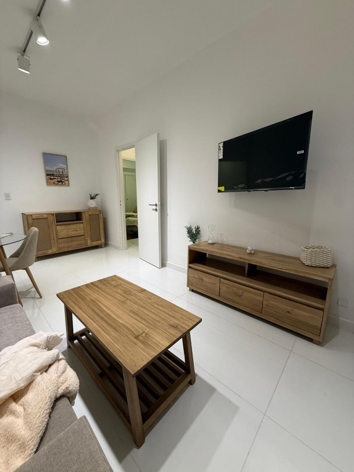 DEPARTAMENTO DE 3 AMB CON 2 PATIOS 