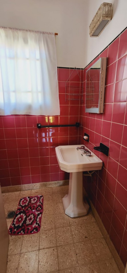 CHALET DE 4 AMB EN ALQUILER 