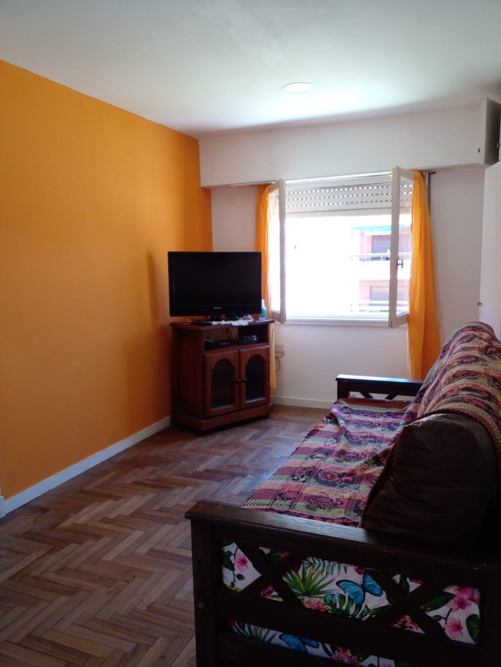 Departamento de 3 ambientes con balcon 