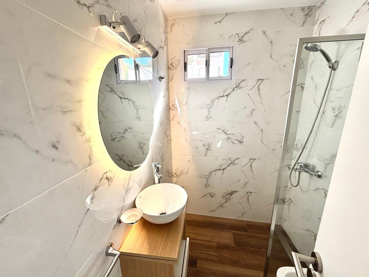 DEPARTAMENTO DE 2 AMB EXTERNO CON BALCON. RECICLADO