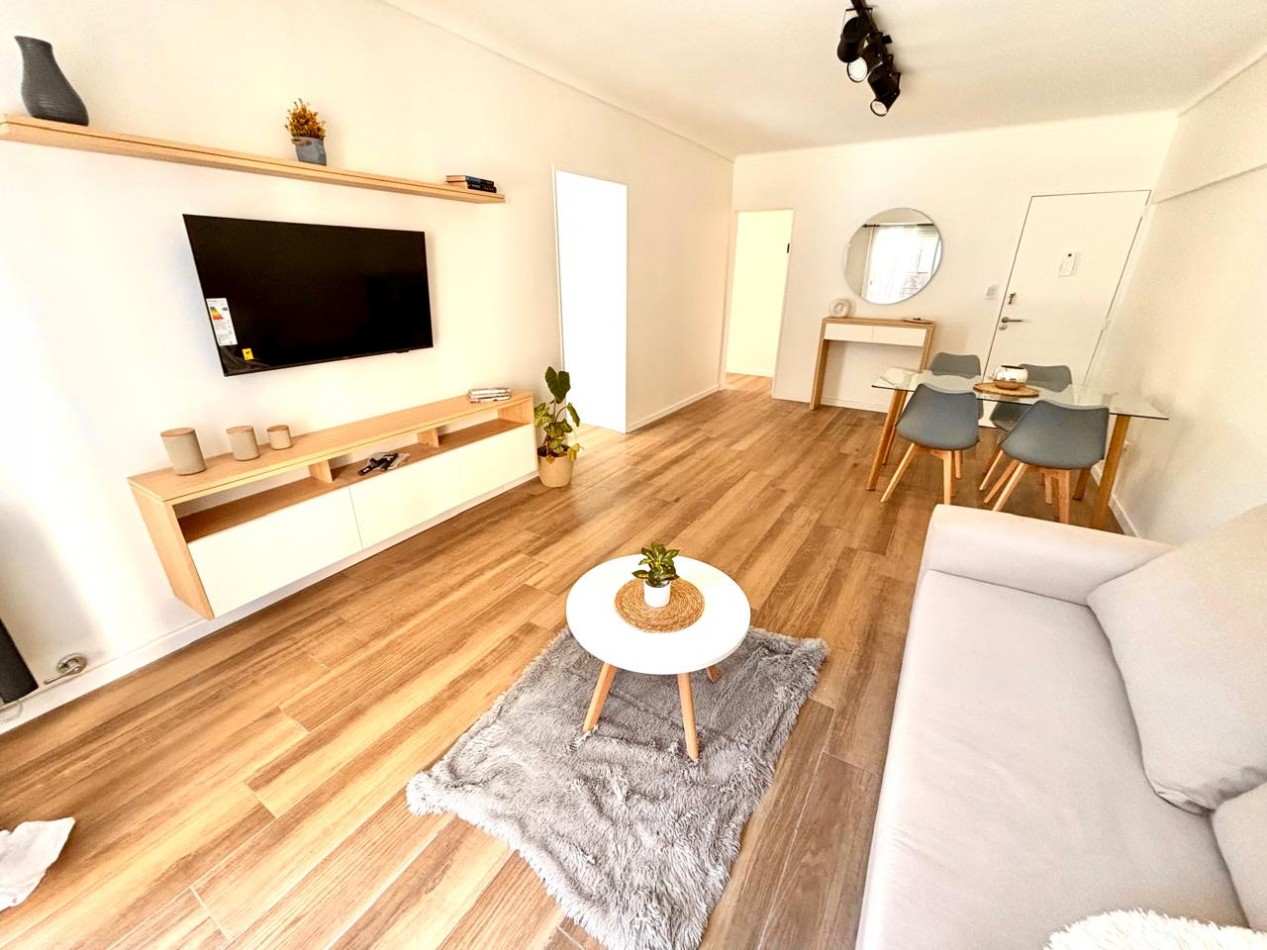 DEPARTAMENTO DE 2 AMB EXTERNO CON BALCON. RECICLADO