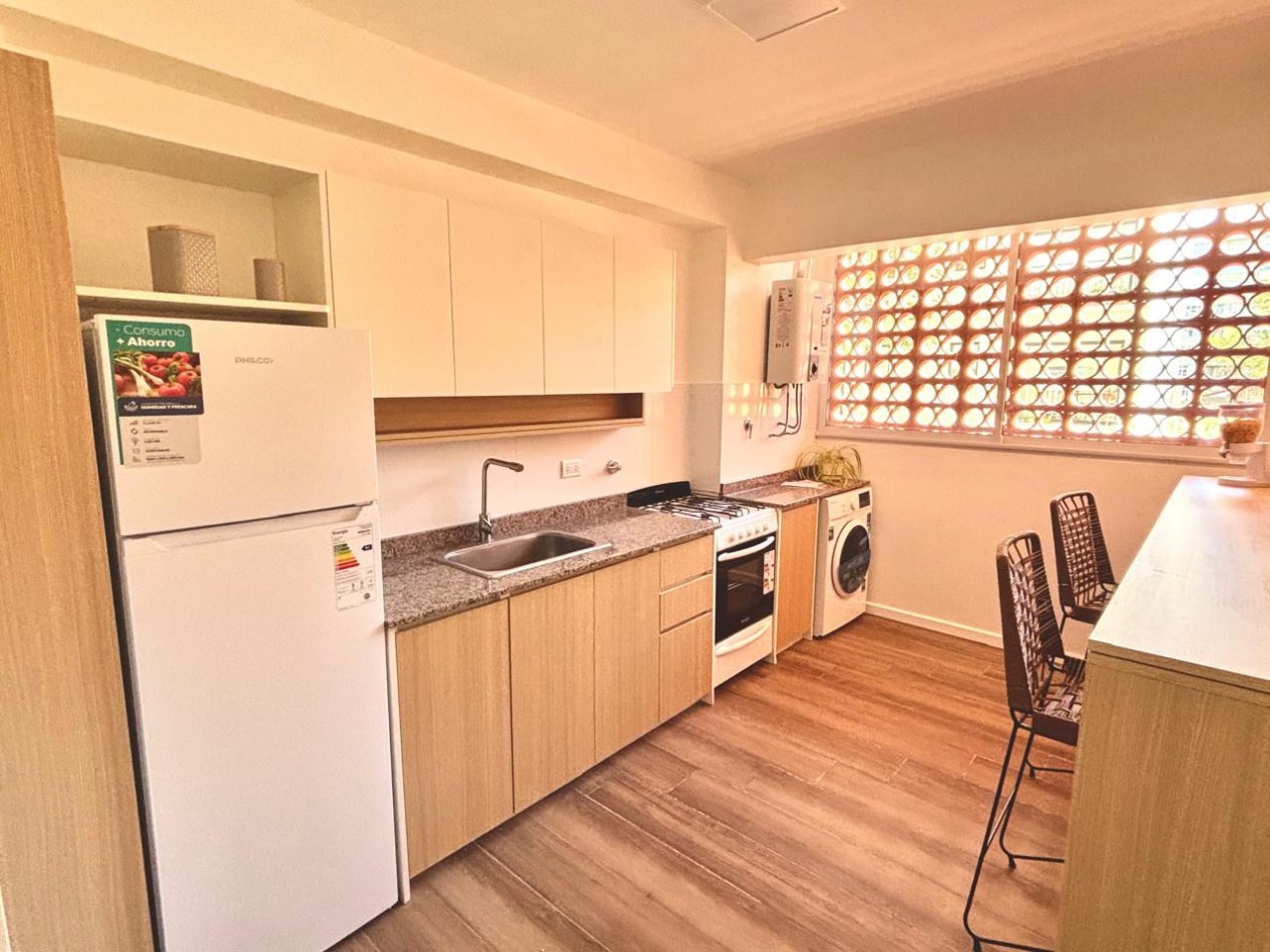 DEPARTAMENTO DE 2 AMB EXTERNO CON BALCON. RECICLADO