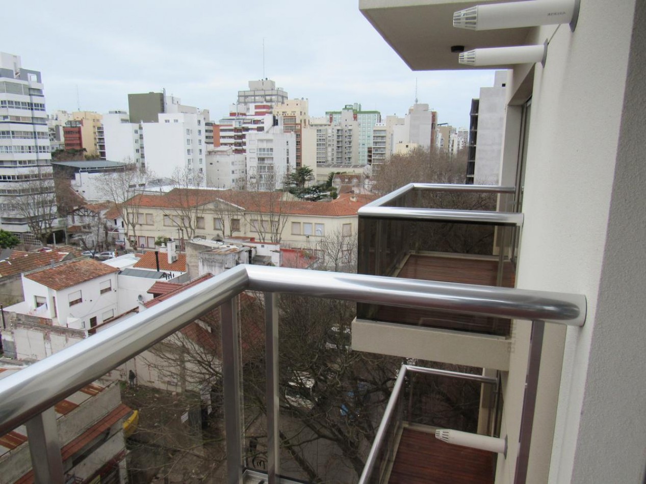 Semipiso de 3 amb con cochera a estrenar. DAMAR 