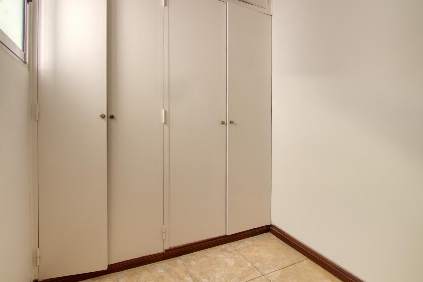 DEPARTAMENTO DE 3 AMB CON DEP. FRENTE 