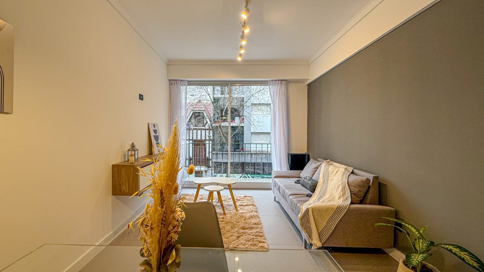 DEPARTAMENTO DE 2 AMB CON DEP RECICLADO. EXTERNO 