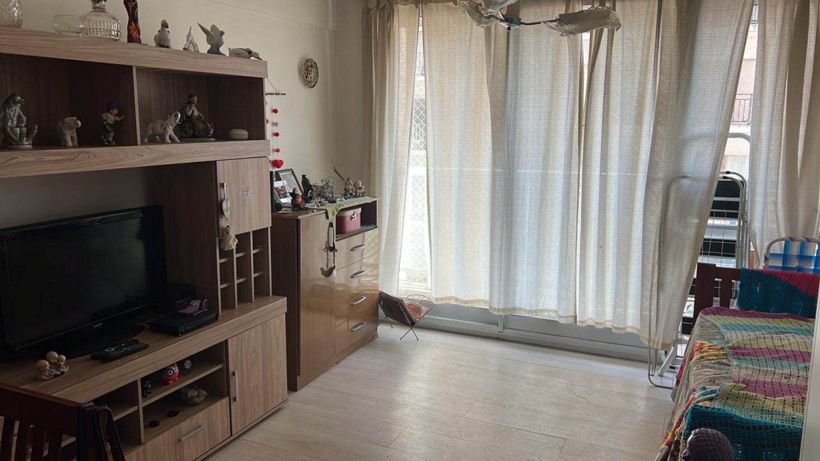 DEPARTAMENTO DE 2 AMB CON BALCON. EDIFICIO ROYAL PARK