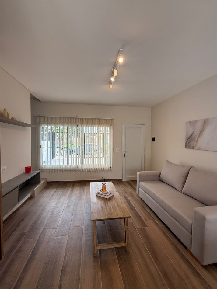DUPLEX DE 4 AMB EXCELENTE