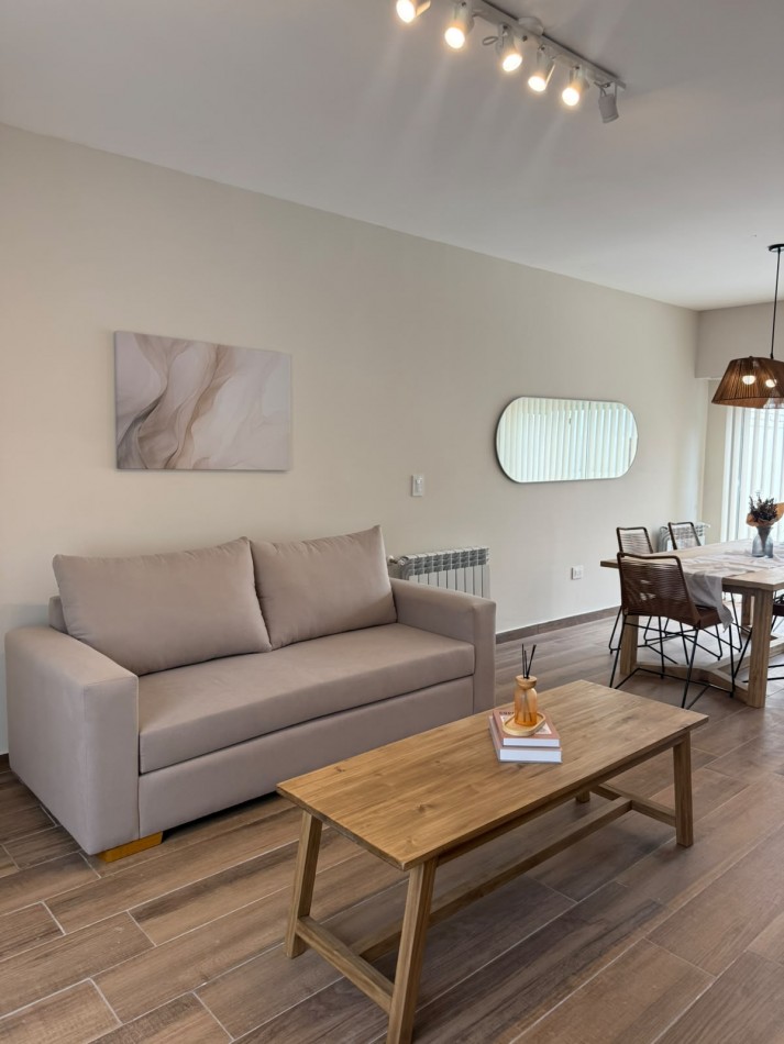 DUPLEX DE 4 AMB EXCELENTE