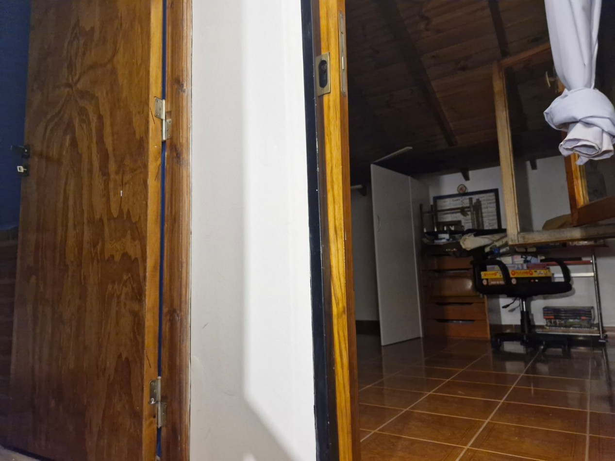 PH DE 4 AMB EN 1° PISO. EXCELENTE ESTADO 