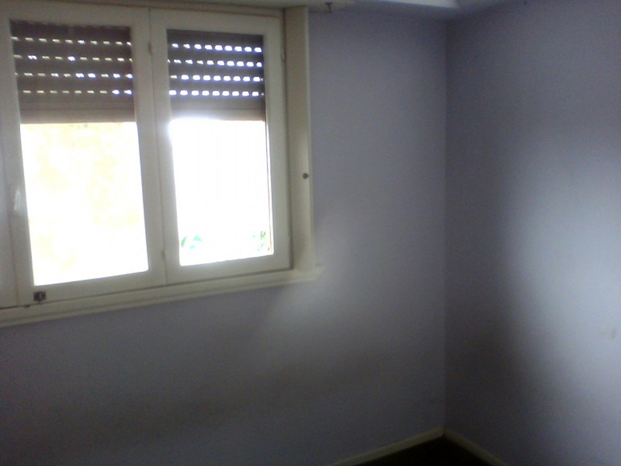 DUPLEX DE 3 AMB CON PARQUE. QUINCHO Y ENTRADA DE AUTO