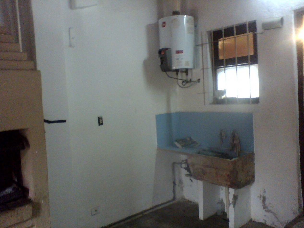 DUPLEX DE 3 AMB CON PARQUE. QUINCHO Y ENTRADA DE AUTO