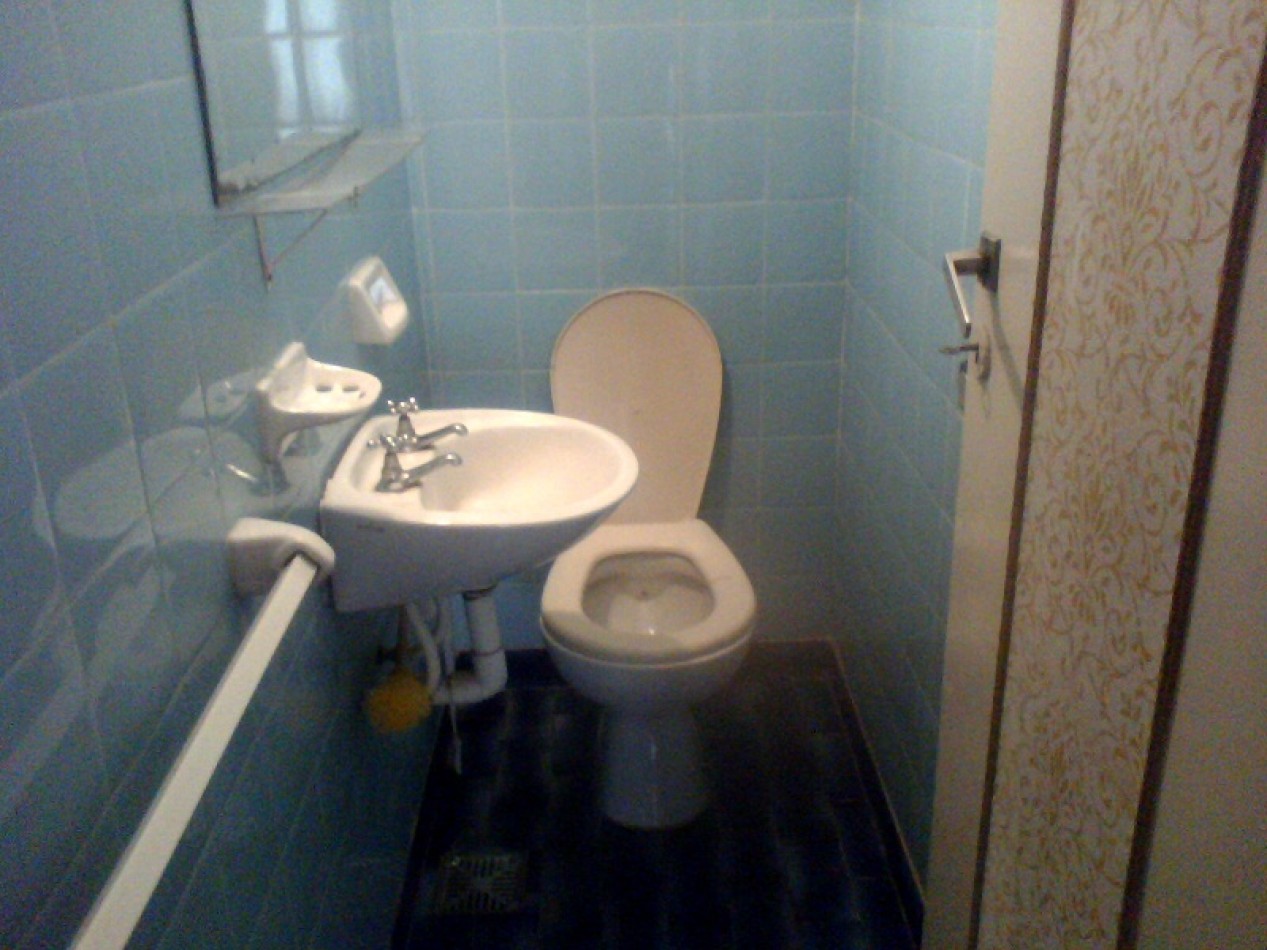 DUPLEX DE 3 AMB CON PARQUE. QUINCHO Y ENTRADA DE AUTO