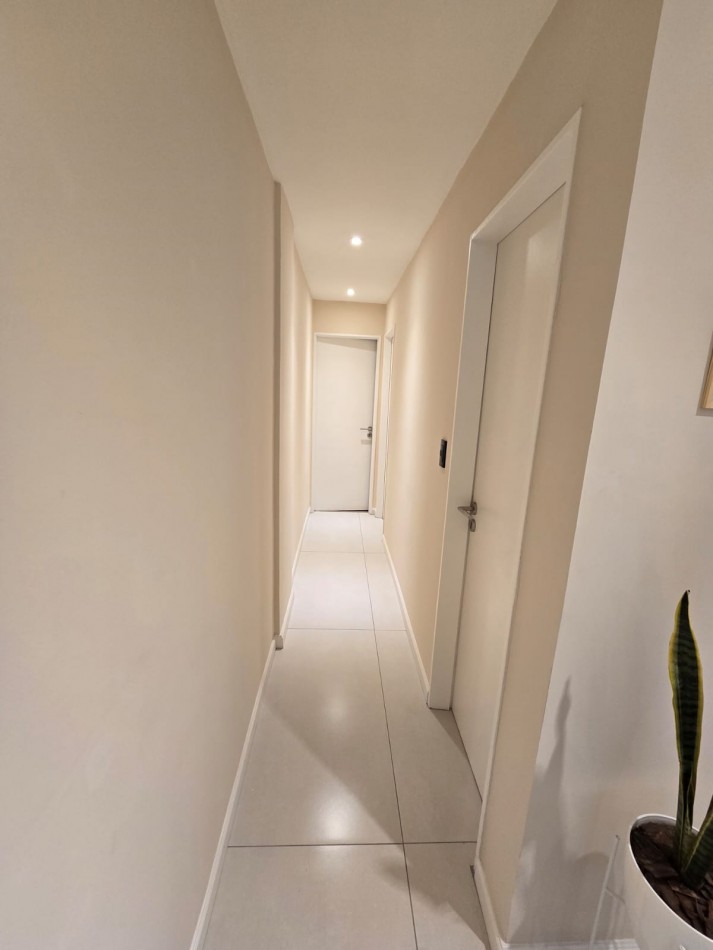 DEPARTAMENTO DE 3 AMB INTERNO. RECICLADO Y AMOBLADO