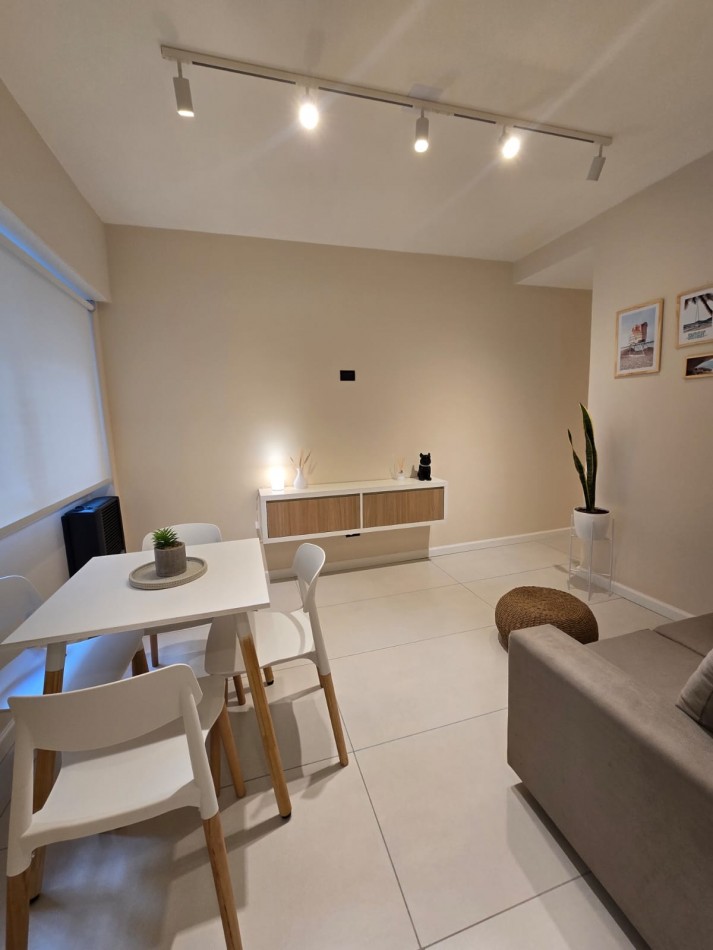 DEPARTAMENTO DE 3 AMB INTERNO. RECICLADO Y AMOBLADO