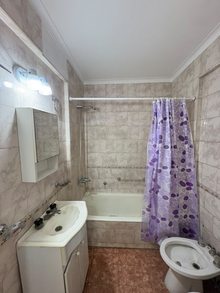 DEPARTAMENTO DE 2 AMB EXTERNO CON BALCON 