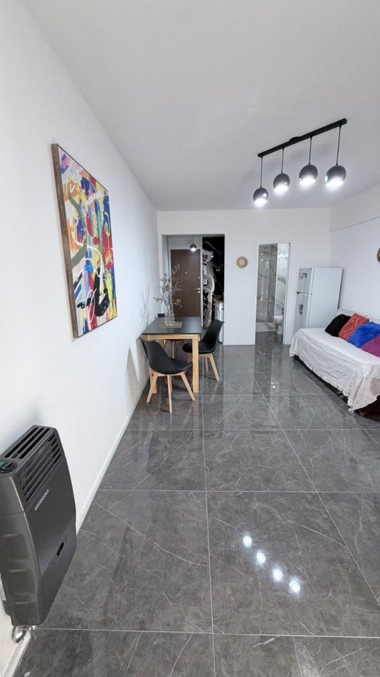 DEPARTAMENTO DE 1 AMB A LA CALLE CON BALCON 