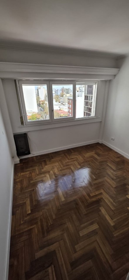 DEPARTAMENTO DE 2 AMB CON DEPENDENCIA. EXTERNO CON BALCON 