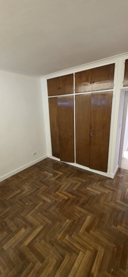 DEPARTAMENTO DE 2 AMB CON DEPENDENCIA. EXTERNO CON BALCON 