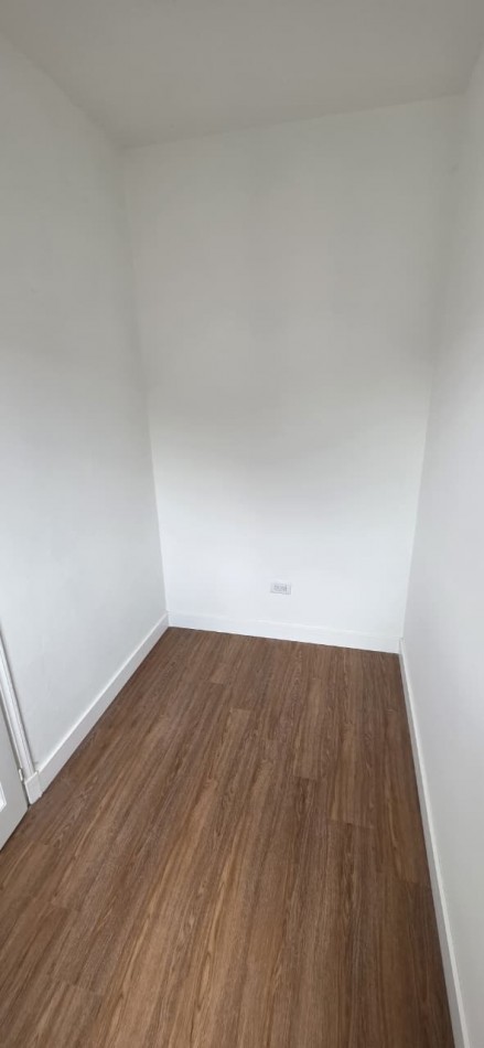 DEPARTAMENTO DE 2 AMB CON DEPENDENCIA. EXTERNO CON BALCON 