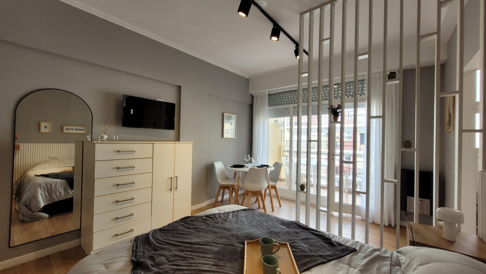 DEPARTAMENTO DE 1 AMB EXTERNO. BALCON. RECICLADO