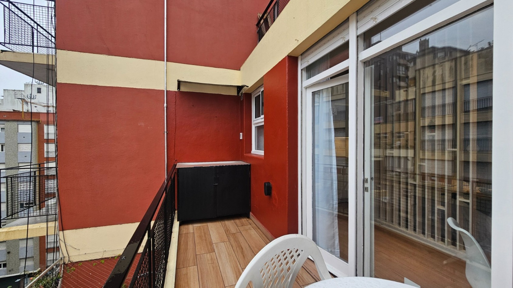 DEPARTAMENTO DE 1 AMB EXTERNO. BALCON. RECICLADO