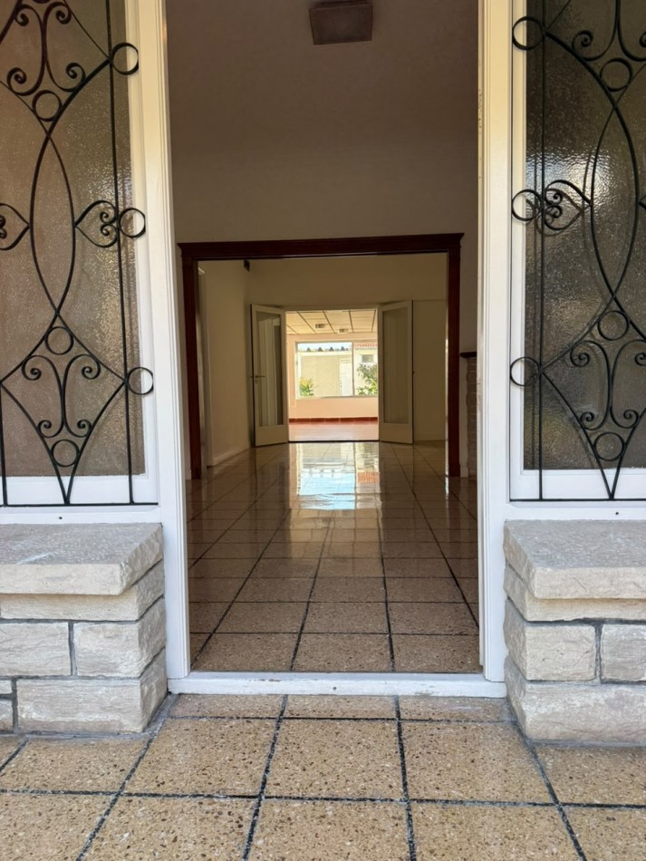 CHALET MARPLATENSE DE 3 AMB AMPLIOS 