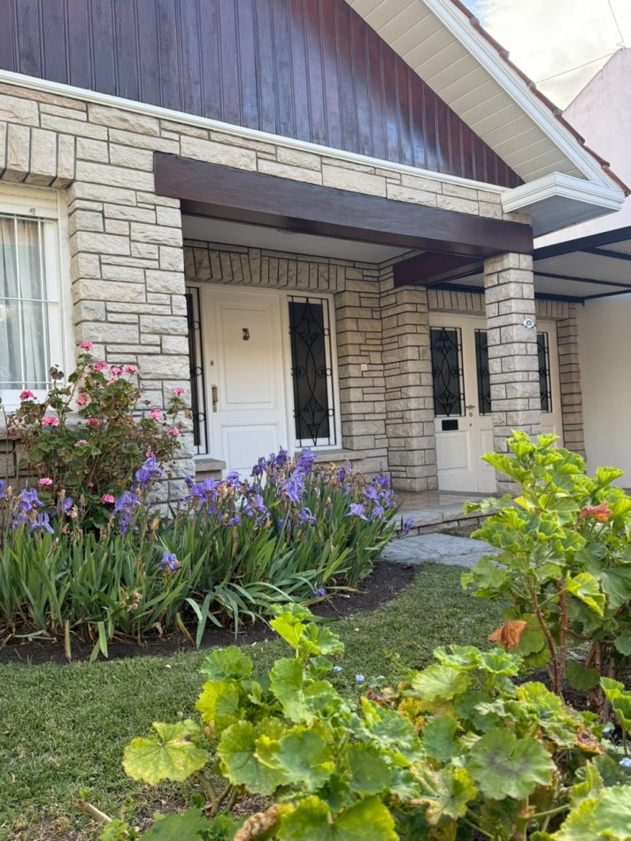 CHALET MARPLATENSE DE 3 AMB AMPLIOS 