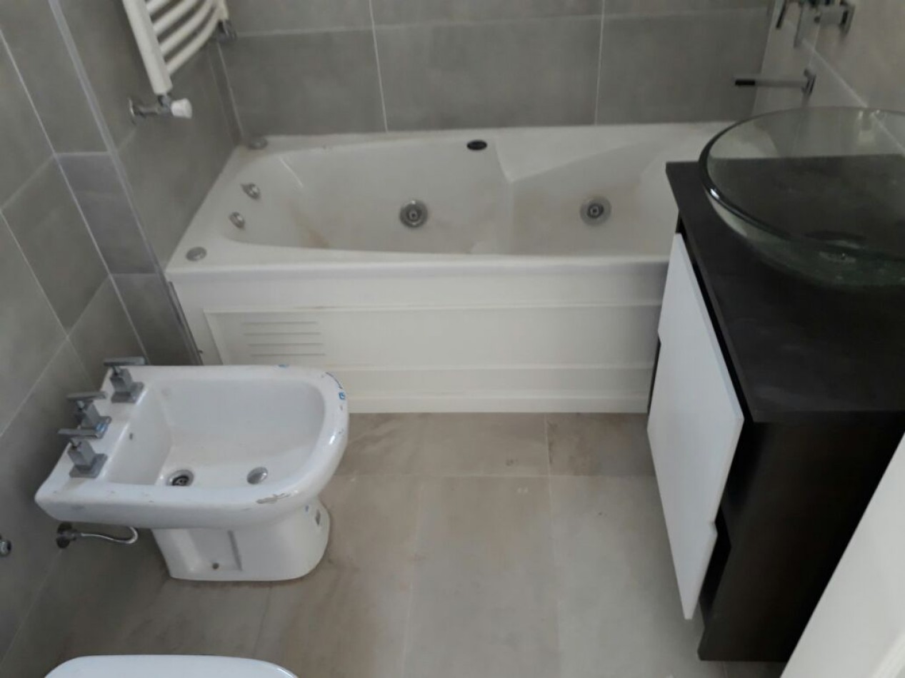SEMIPISO DE 3 AMB EDIFICIO DAMAR VIII