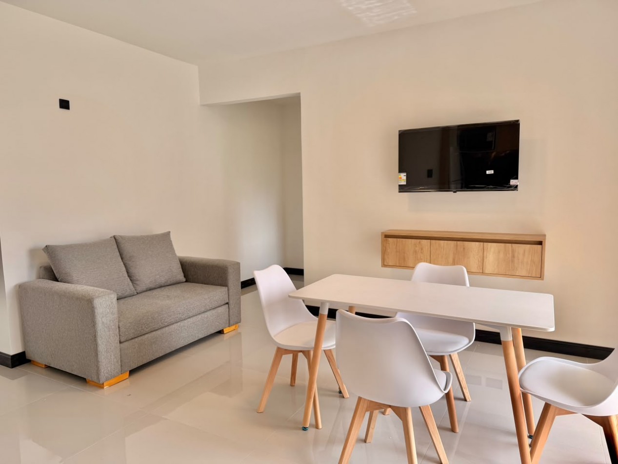 DEPARTAMENTO DE 2 AMB EXTERNO CON BALCON CORRIDO. RECICLADO