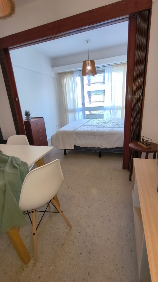 DEPARTAMENTO DE 1 AMB A LA CALLE CON BALCON 