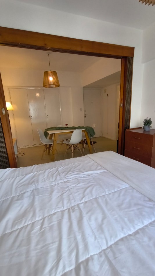 DEPARTAMENTO DE 1 AMB A LA CALLE CON BALCON 