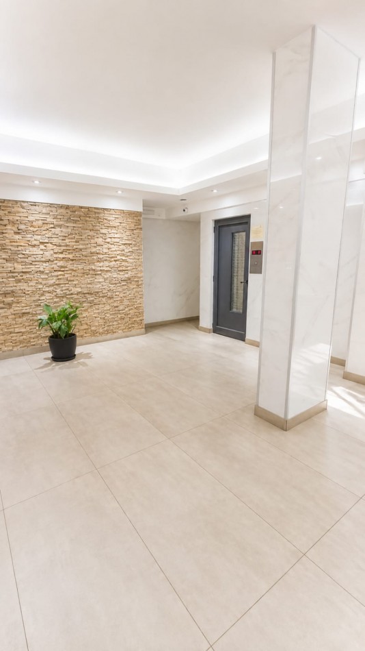 DEPARTAMENTO DE 1 AMB A LA CALLE CON BALCON 
