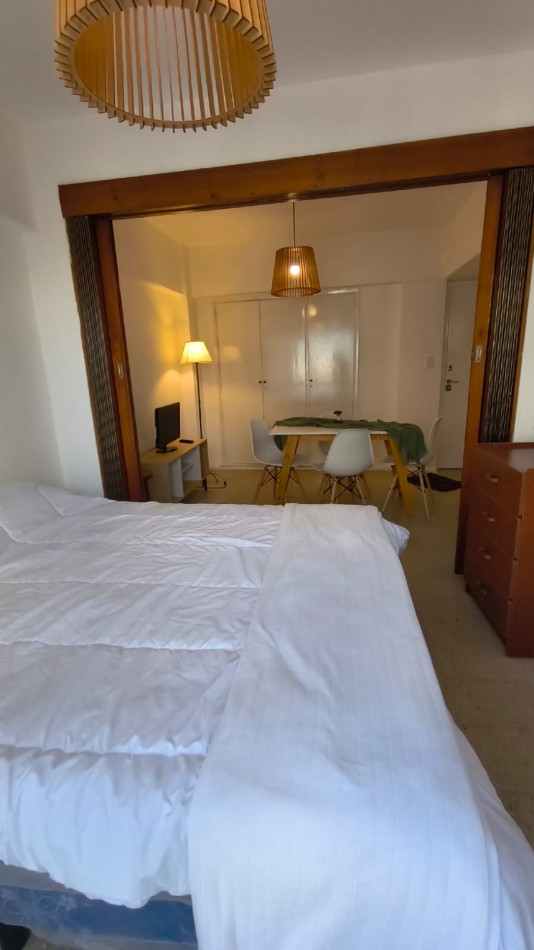 DEPARTAMENTO DE 1 AMB A LA CALLE CON BALCON 