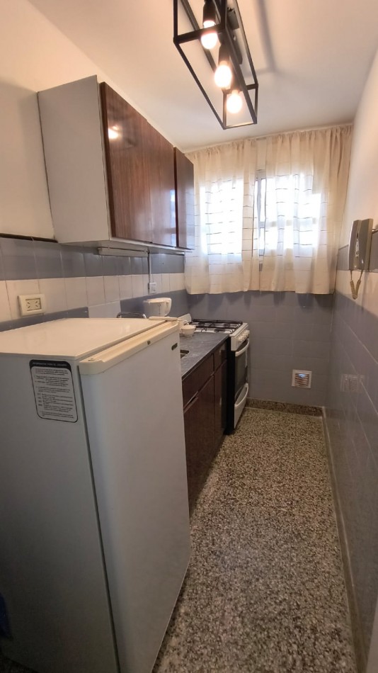 DEPARTAMENTO DE 1 AMB A LA CALLE CON BALCON 
