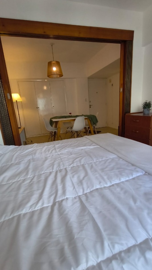 DEPARTAMENTO DE 1 AMB A LA CALLE CON BALCON 