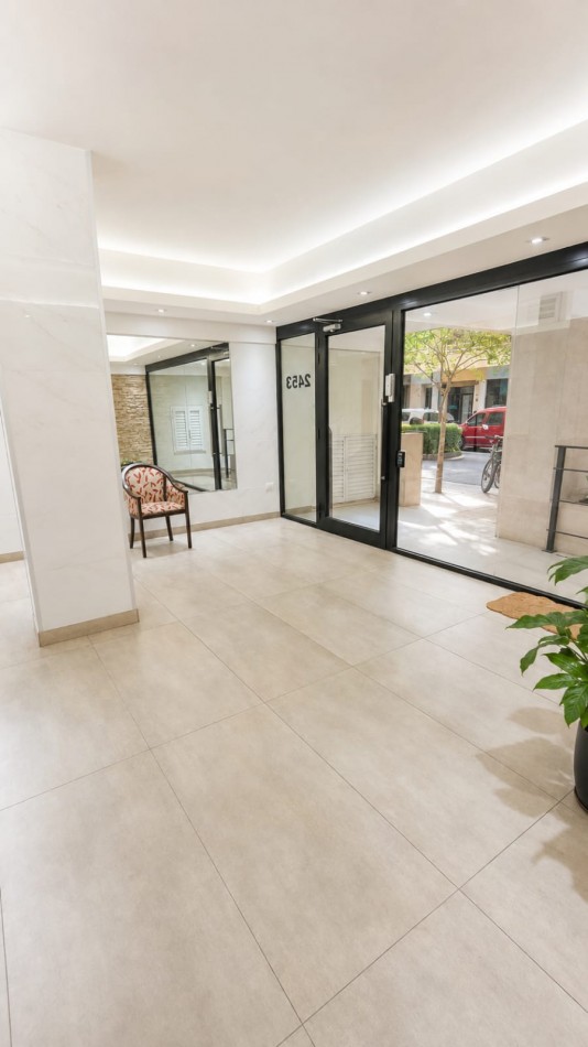 DEPARTAMENTO DE 1 AMB A LA CALLE CON BALCON 