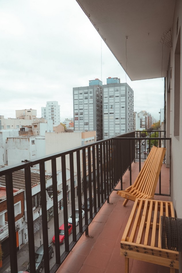 DEPARTAMENTO DE 1 AMB FRENTE. RECICLADO
