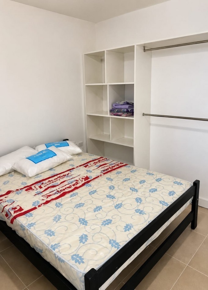 DEPARTAMENTO DE 2 AMB CON ESPACIO DE COCHERA