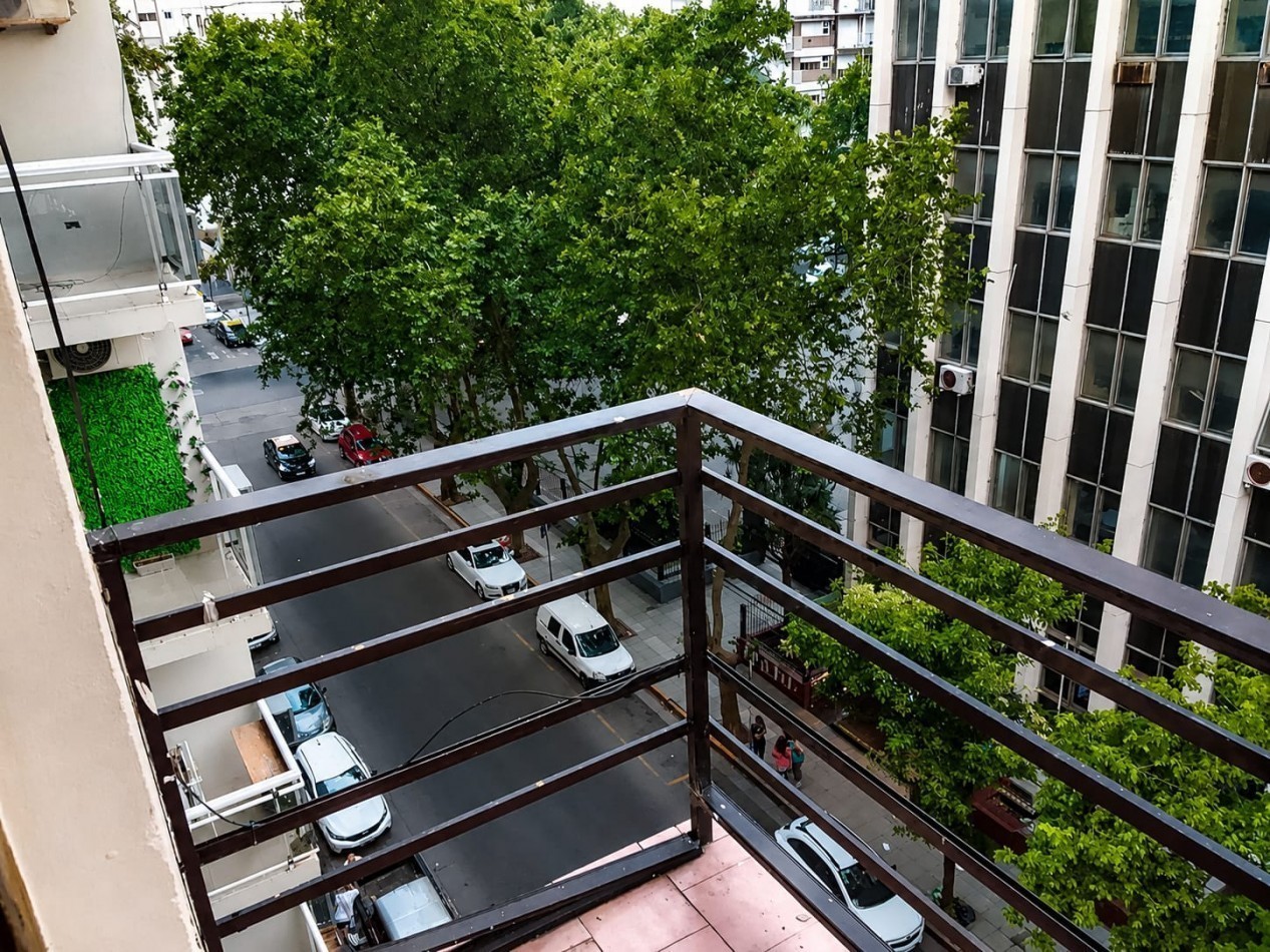DEPARTAMENTO DE 2 AMB EXTERNO CON BALCON