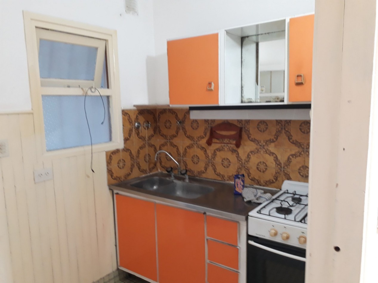 DUPLEX DE 3 AMB CON PARQUE. QUINCHO Y ENTRADA DE AUTO